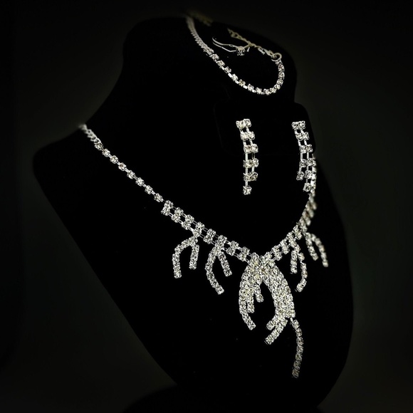 Costume Jewelry for Pageants, Bridal Party, or Everyday wear - Picture 2 of 2